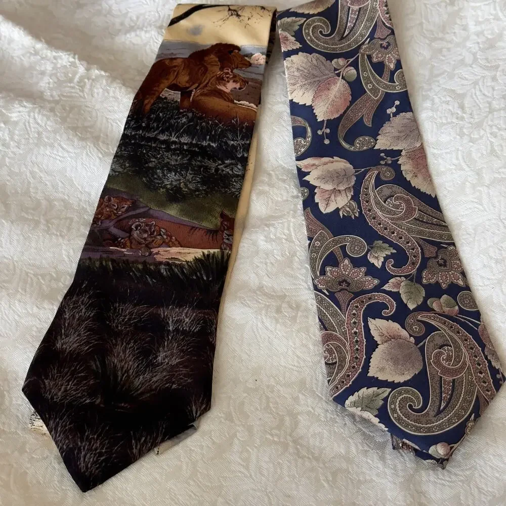 Lot of 2 Men’s 427 Van Heusen 100% Silk Vintage Novelty Work Ties Lions Paisley